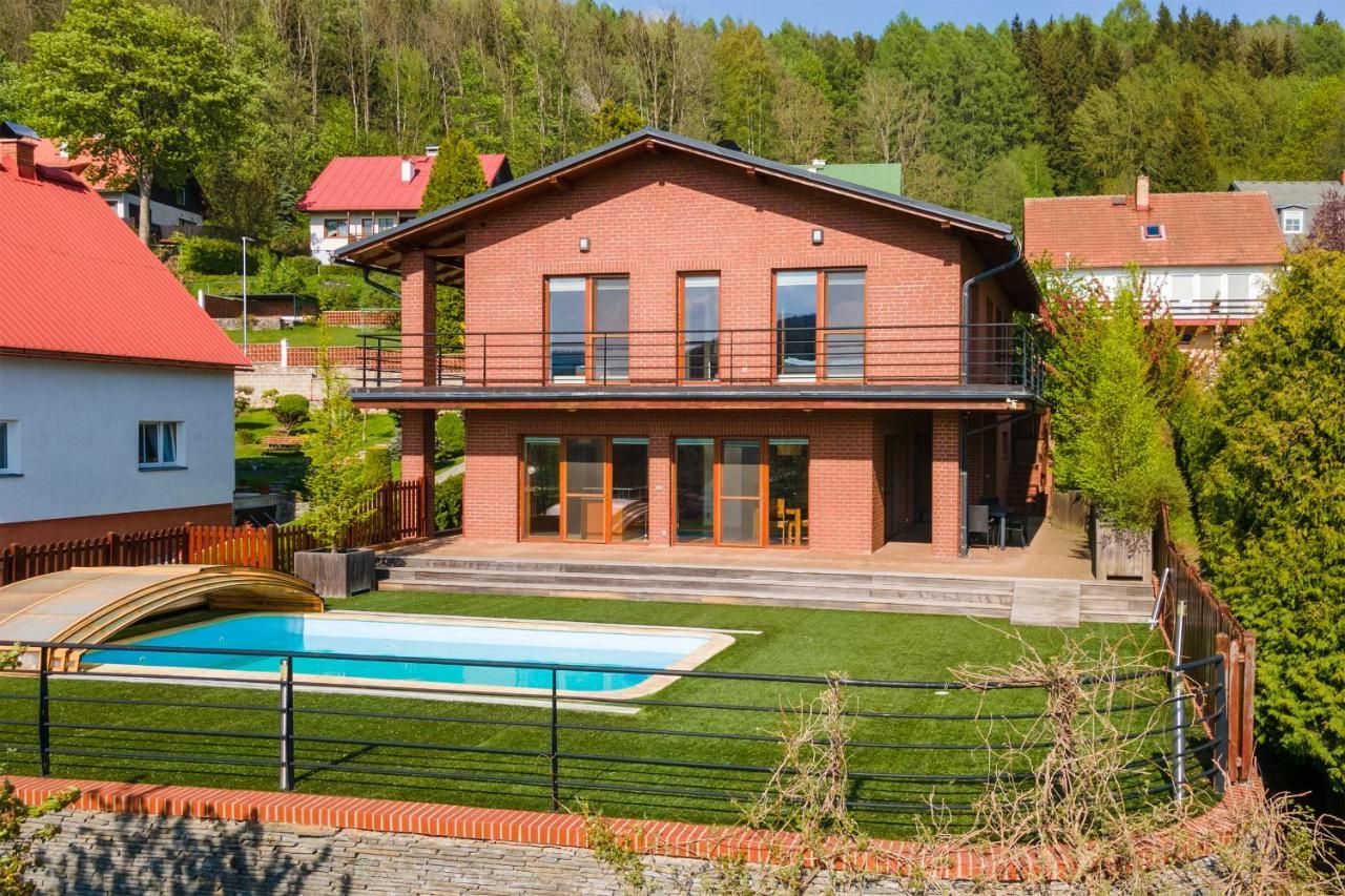 Vila Slunecni Stran Svoboda nad Upou Ngoại thất bức ảnh